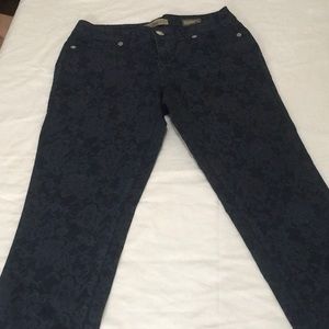 Vintage America jeans size 4 like new